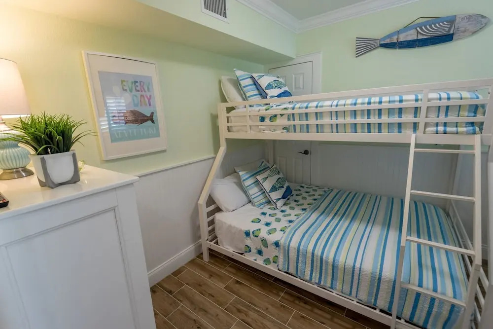 Summer Breeze Apartment 5