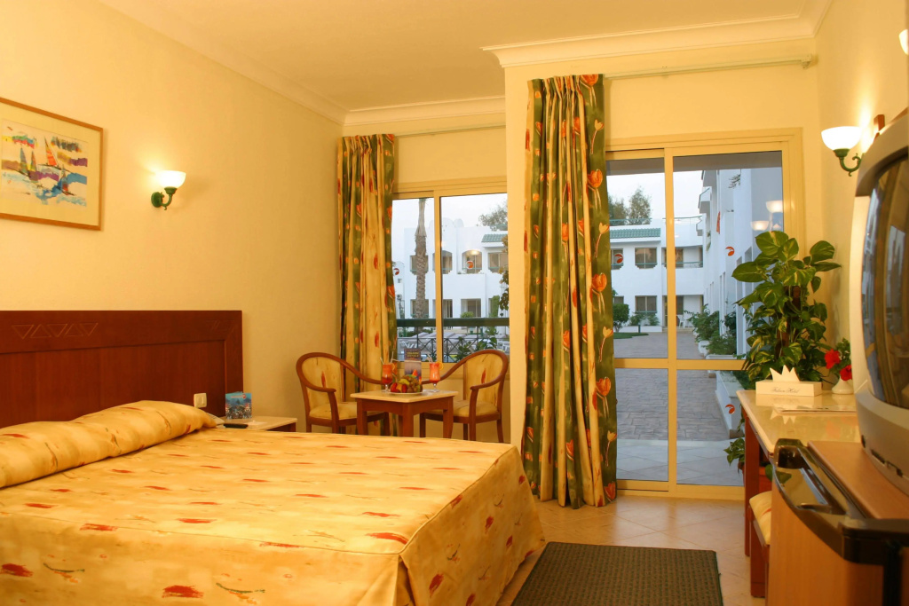 Falcon Hills Hotel