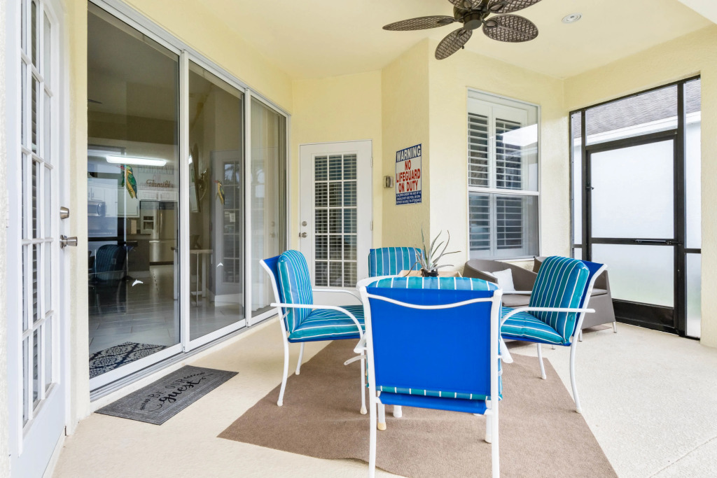CP469D 4 beds pool and spa home with game room