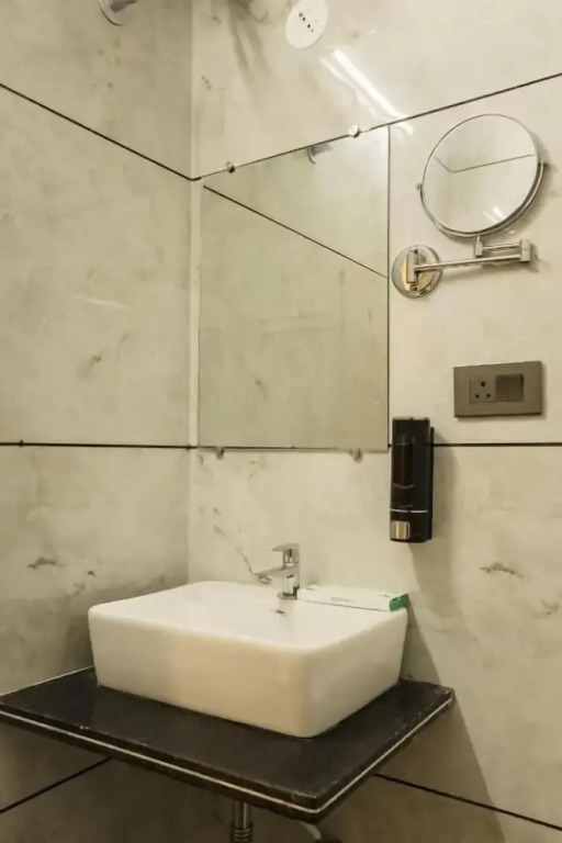 Alpine Stays By Oran Hotels