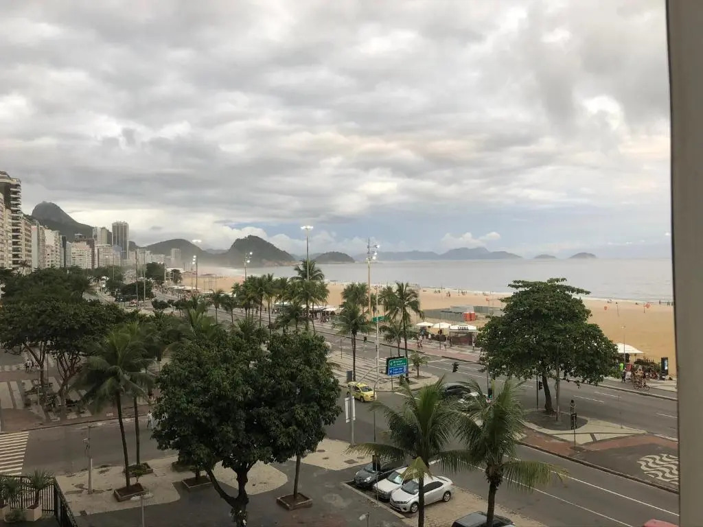 Beira-Mar em Copacabana 3 Quartos com Ar Cond