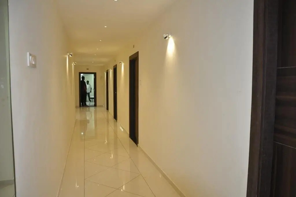 Shivdhara Hotel & Residence