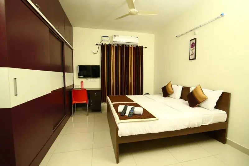 Fresh Living Prime Hitech Service Apartments
