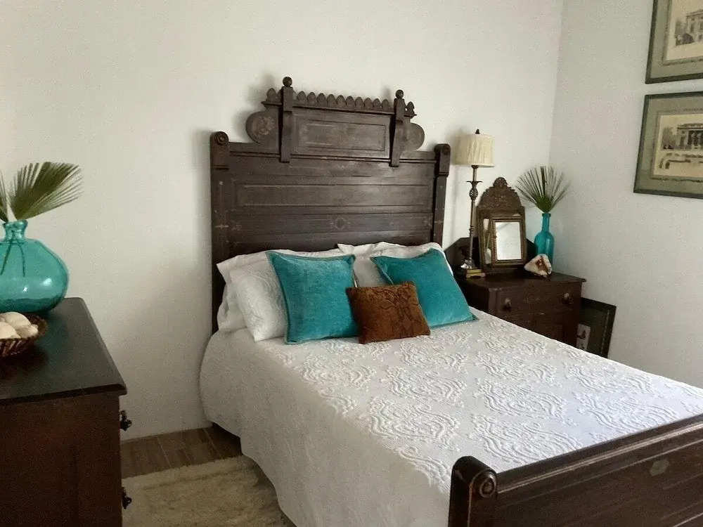 Blue Love Point 5 Bedroom Home