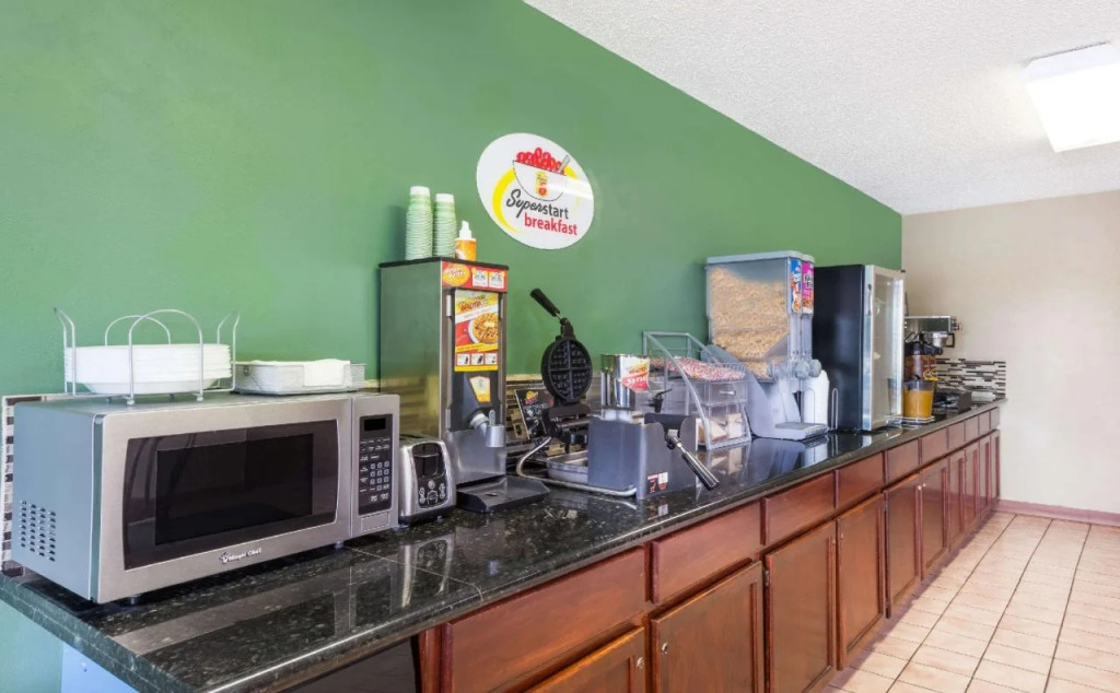 Express Inn Parsons