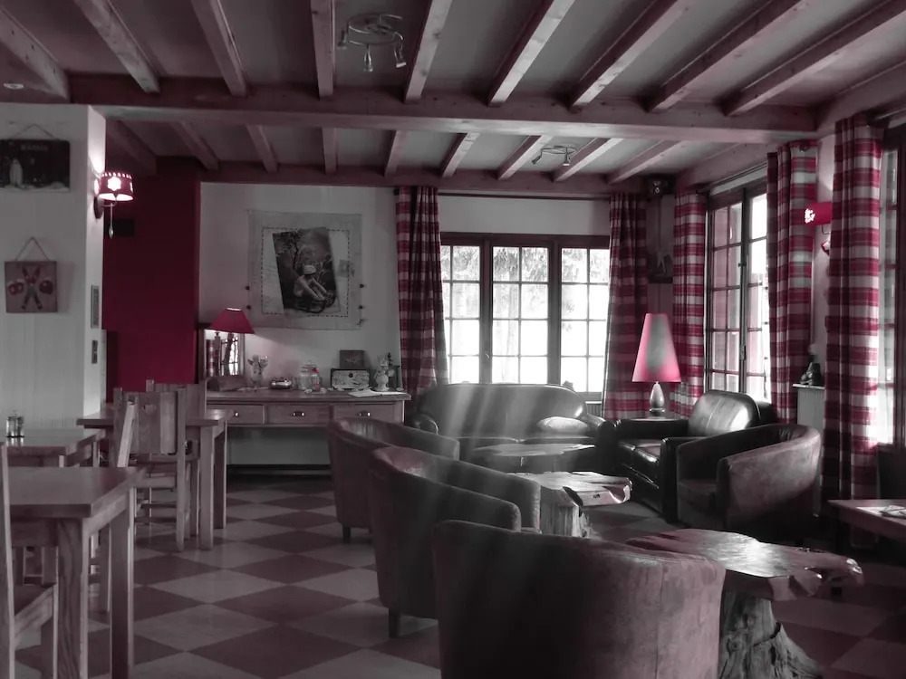 Hôtel Au Feu De Bois