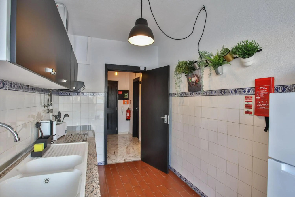 Apartment with balcony, airco & 3 min. from beach