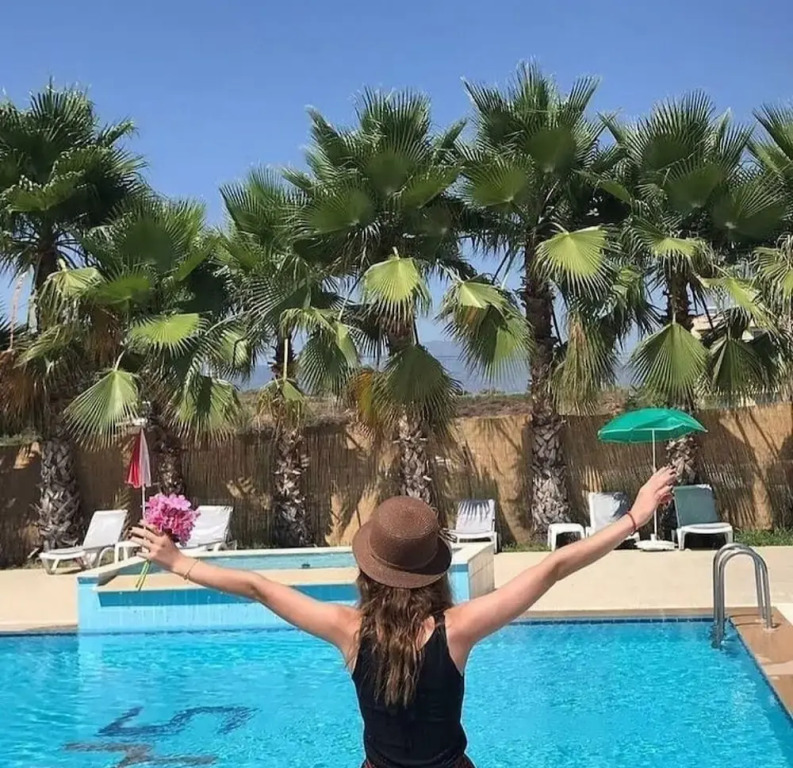 Skys Hotel