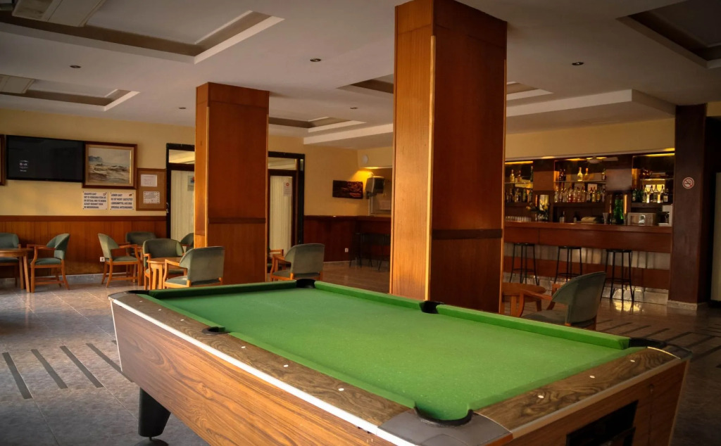 Hotel Iris