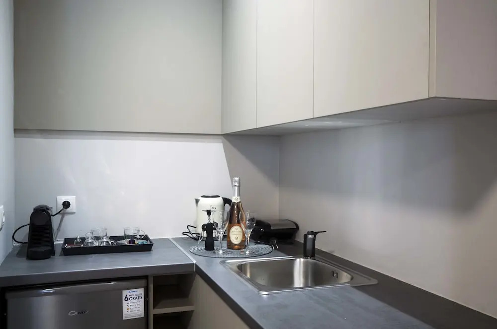 Athens apartment near museum