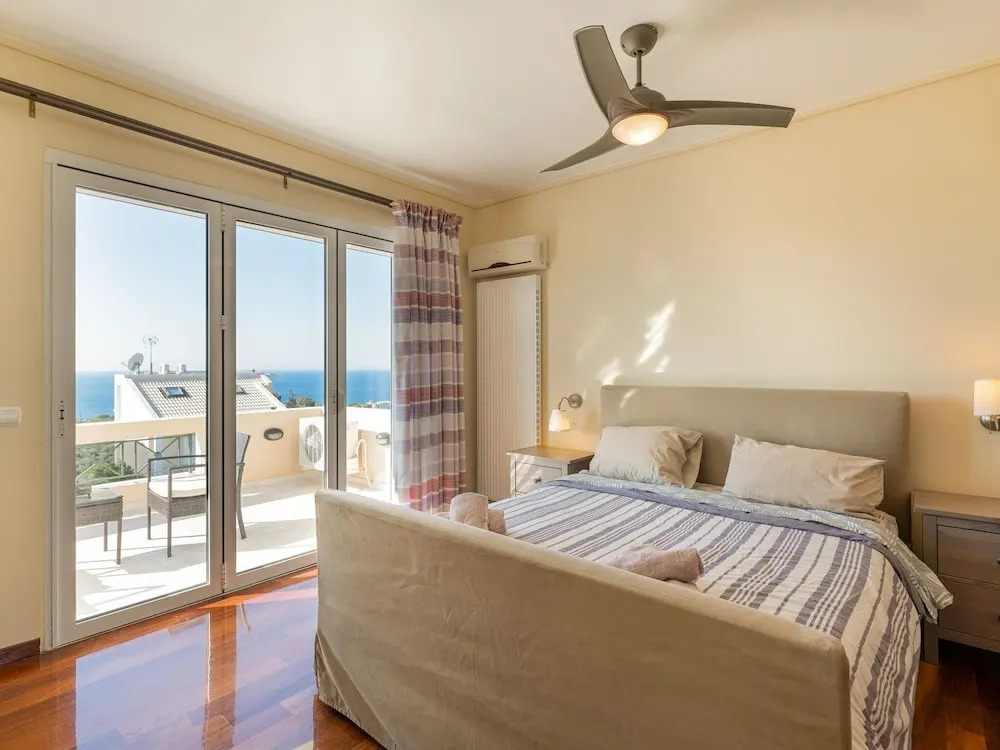 Spacious Villa in Saronida With Swimming Pool