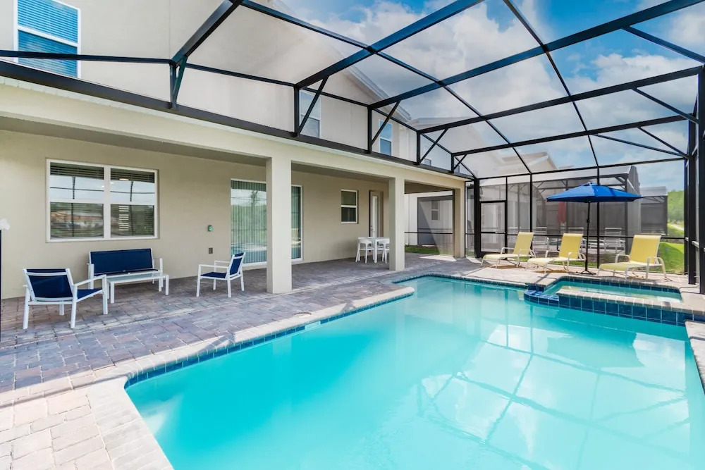 Magical 10-Bedroom Disney Getaway Awaits