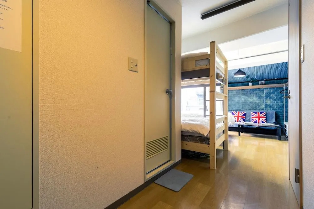 Nishishinjuku Colorbee House 31
