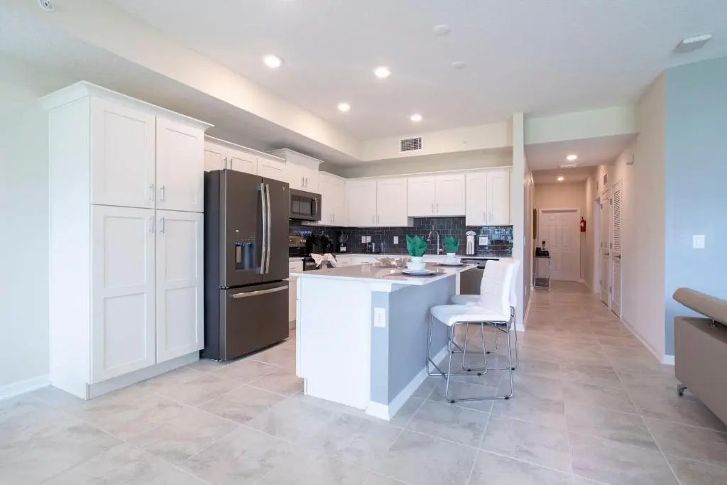 Stunning 2 Bd Close to Disney @ Storey Lake 203