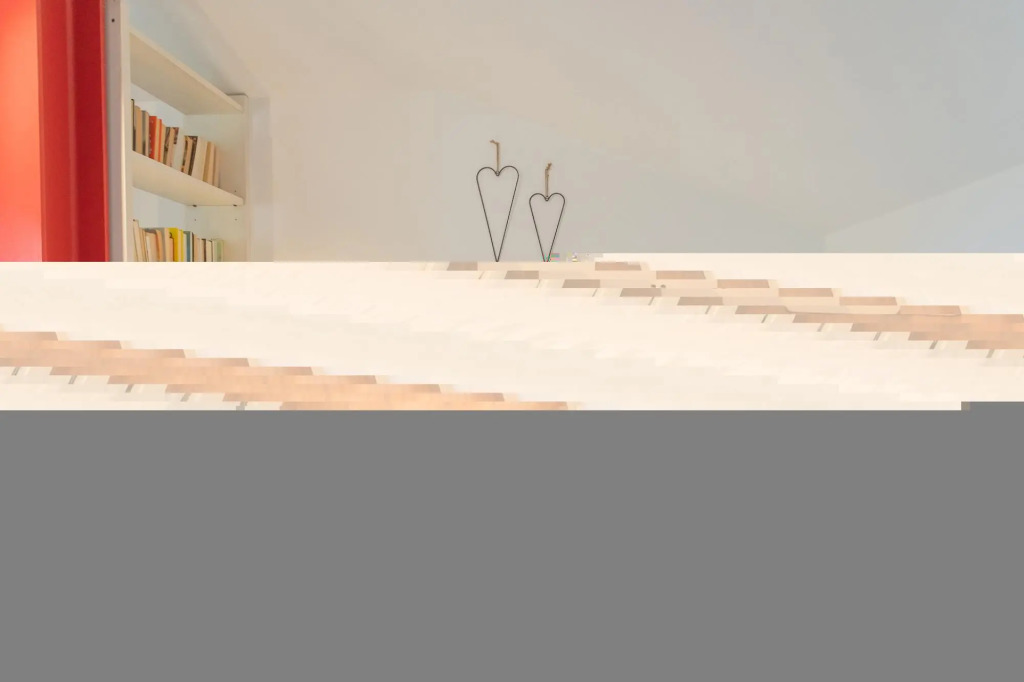 La Mansarda in Como With 3 Bedrooms and 2 Bathrooms