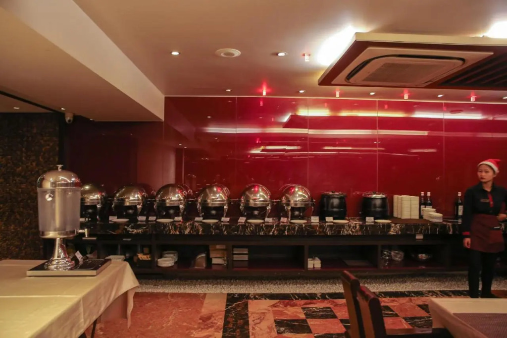 Bizz The Hotel
