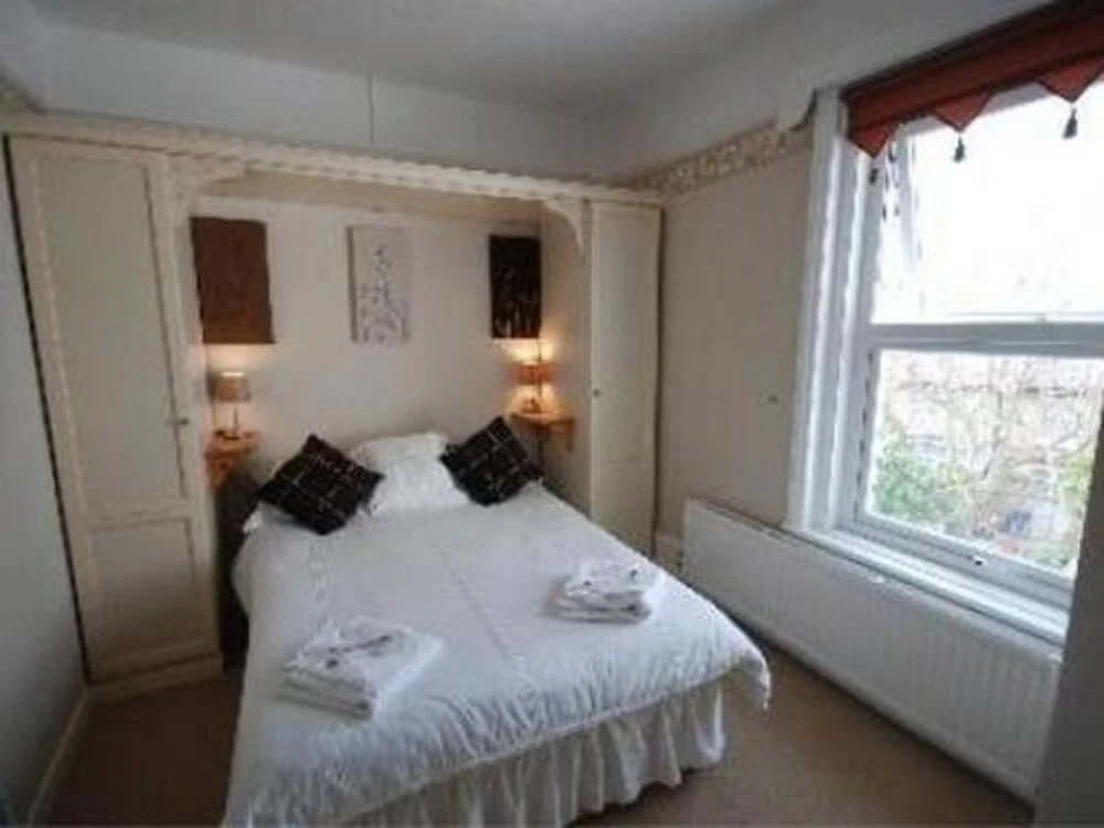 Roseglen Hotel