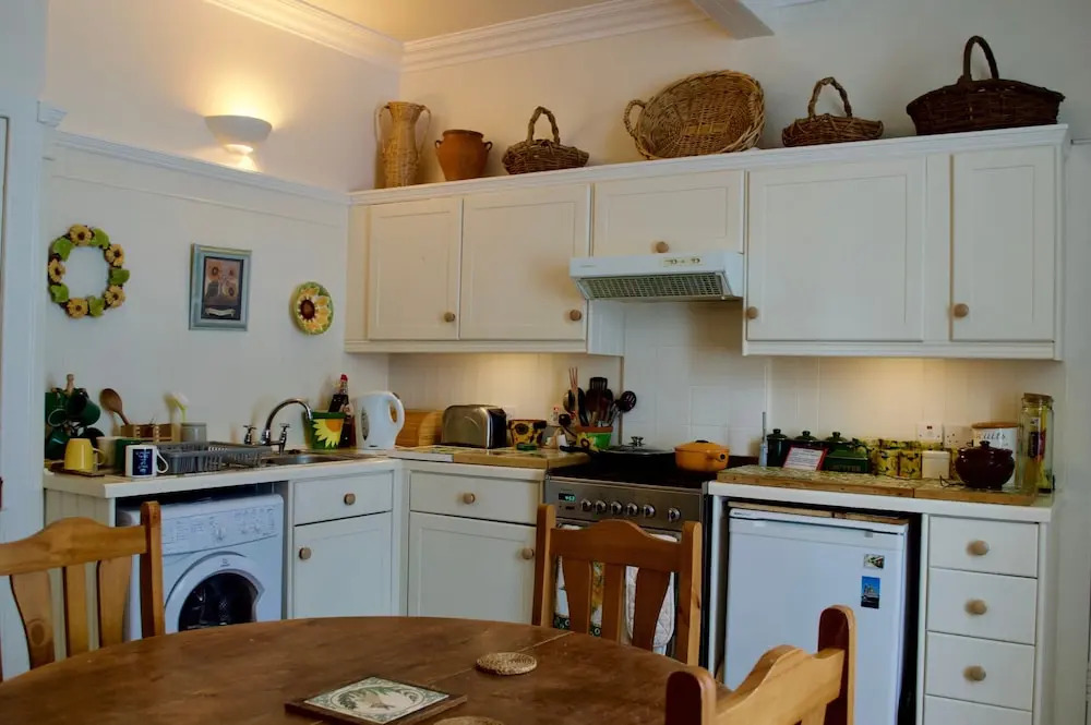 Traditional 2 Bedroom Church Gatehouse