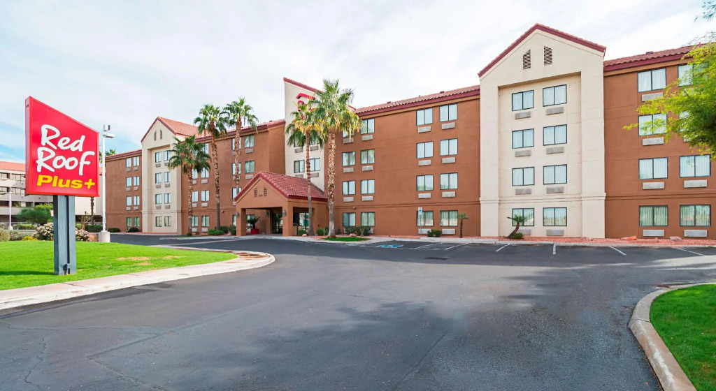 Red Roof Inn PLUS+ Phoenix West
