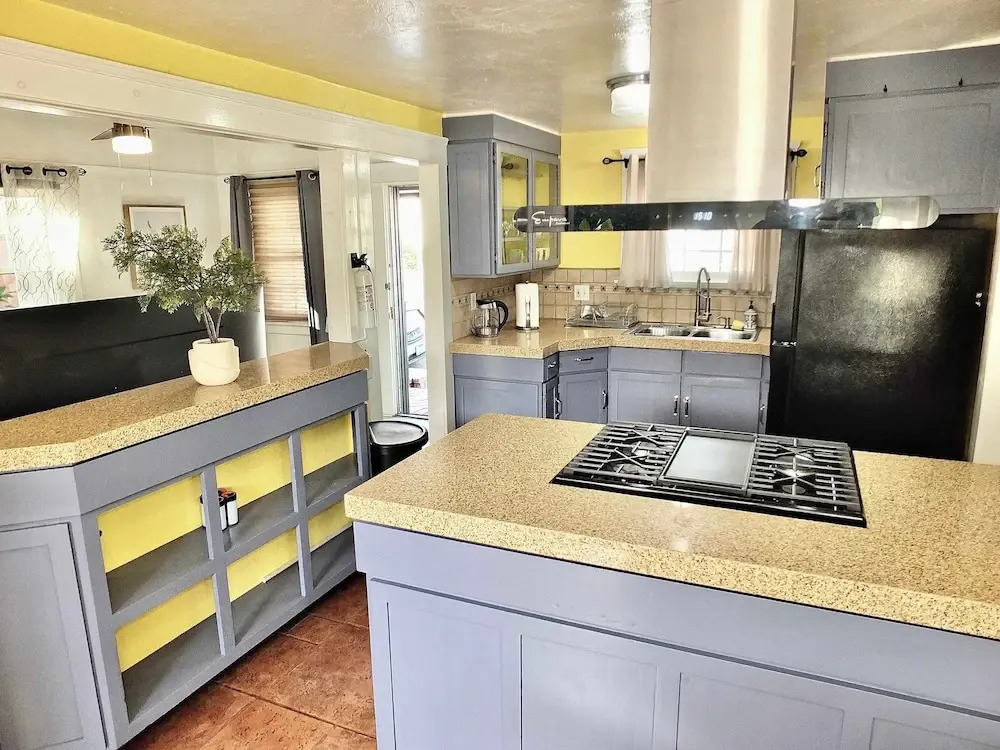 Eastside Garden Hideaway  For 4, Perfect Location for World Cup Attendees!