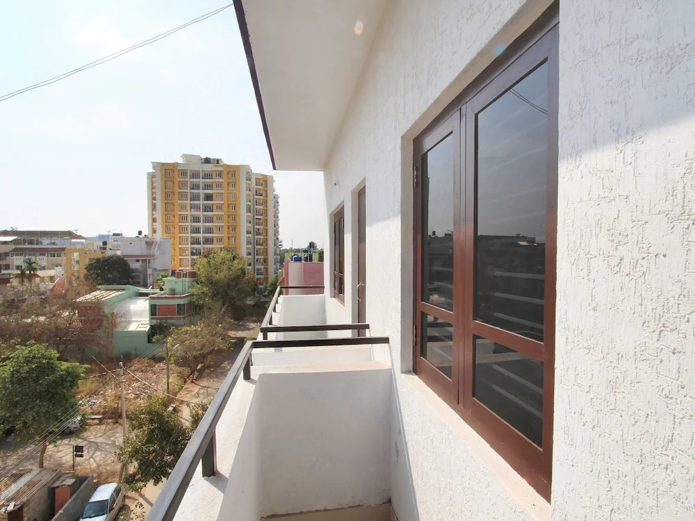 OYO 11386 Resside Homes