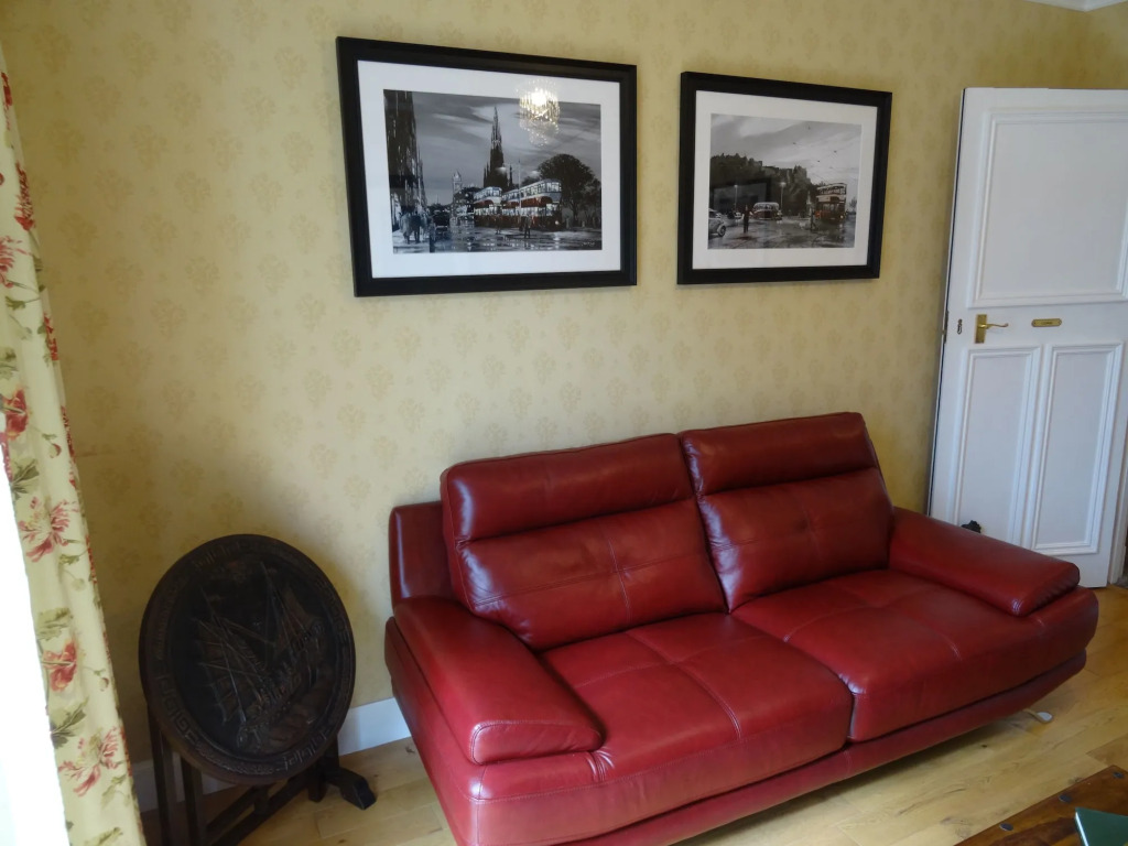 The Knowe Guest House