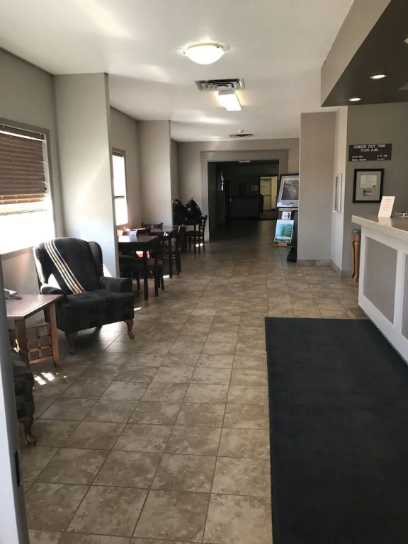 R & R Wainwright Inn