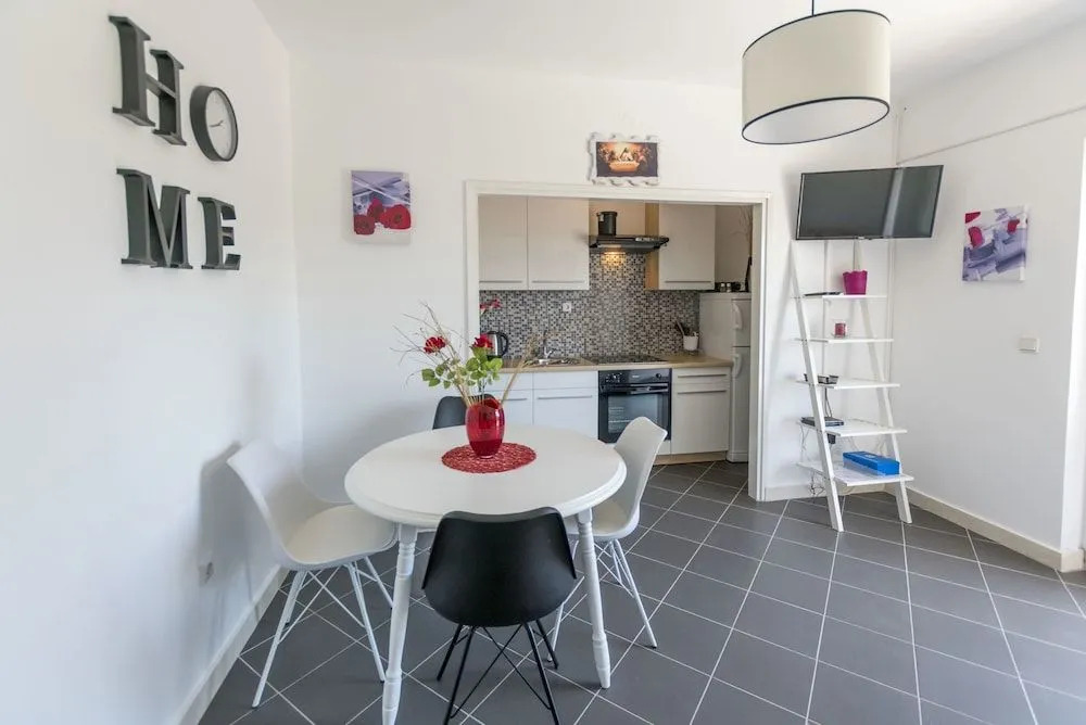 Apartments Zmika