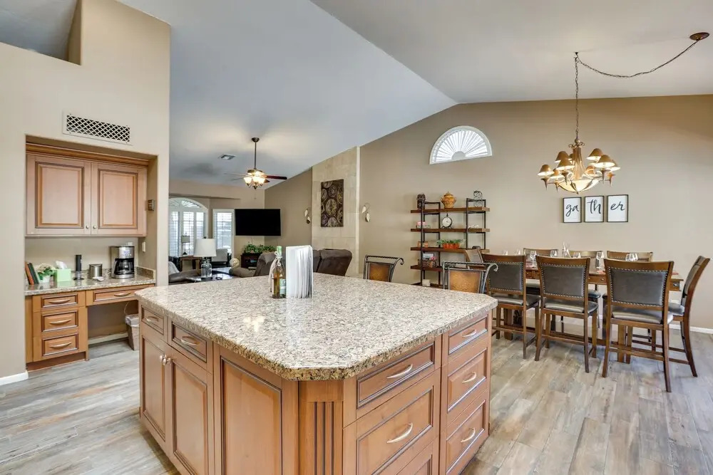 Golf, Swim, Soak! Family-friendly Scottsdale Home