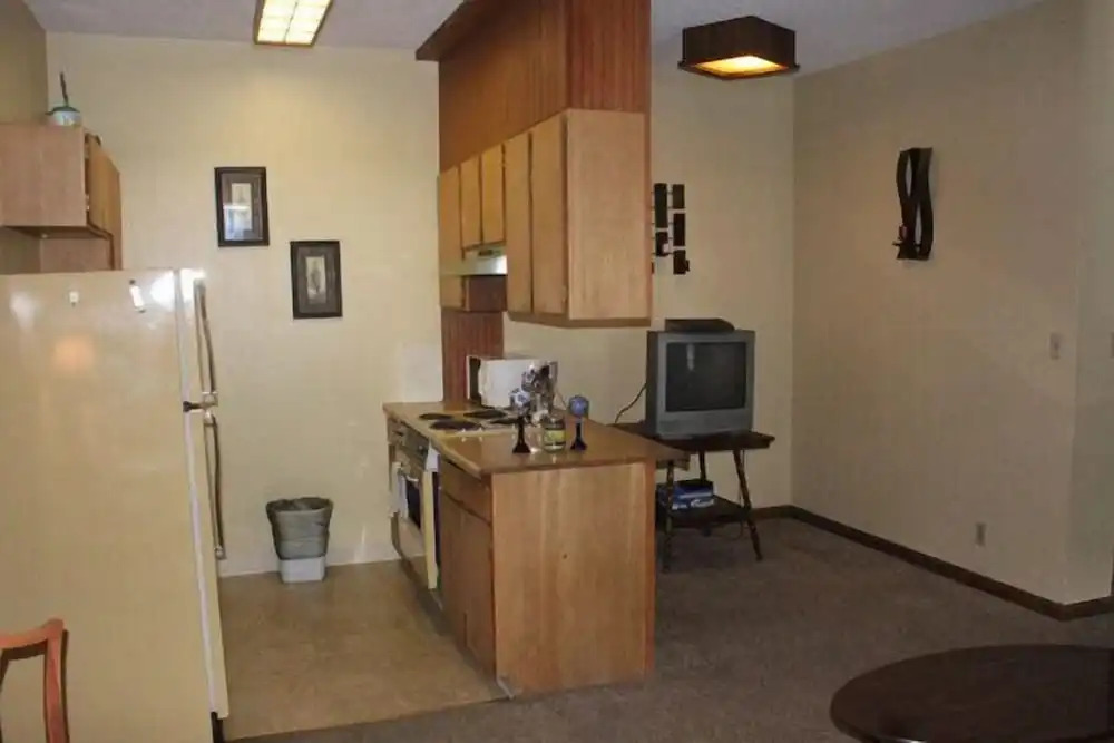 Smedley's Suites