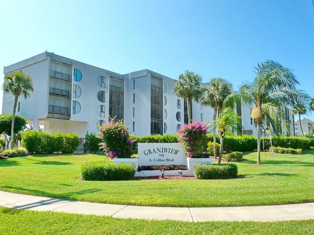 Grandview 407