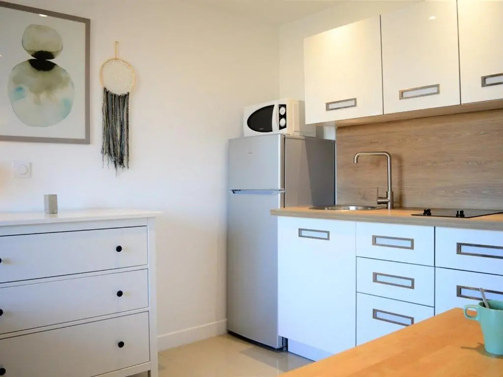 Appartement Le Lavandou, 1 pièce, 2 personnes - FR-1-251-78