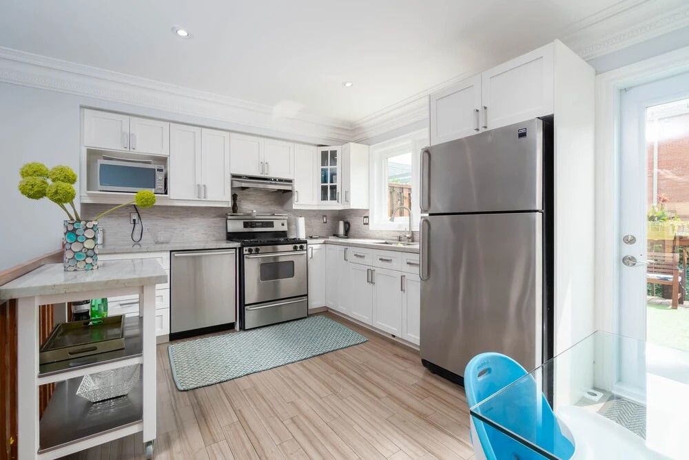 3 Bedroom 2 Bath Large Patio and CN View