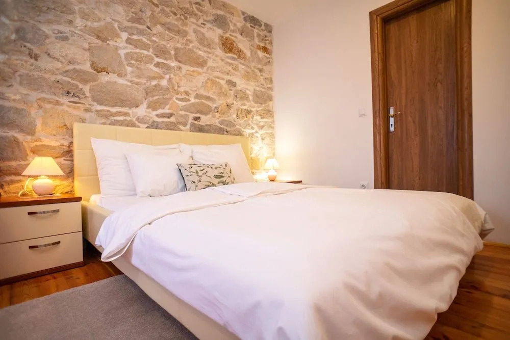 Stone house Lino Trogir