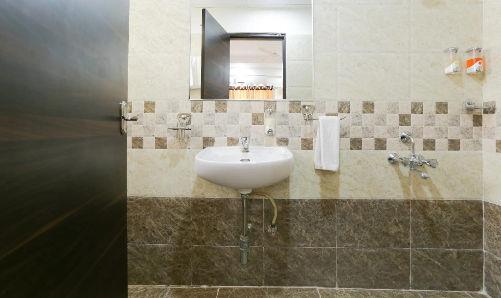 Itsy Hotels Worldtree Bellandur