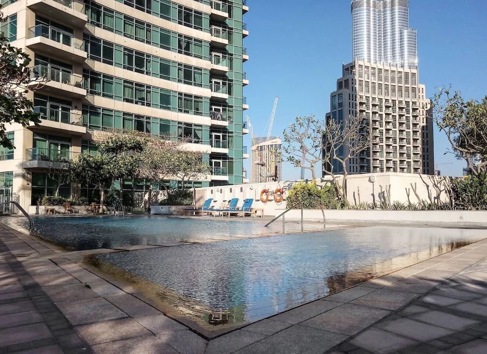 Phenomenal Burj Khalifa Views in This Lovely 2br!