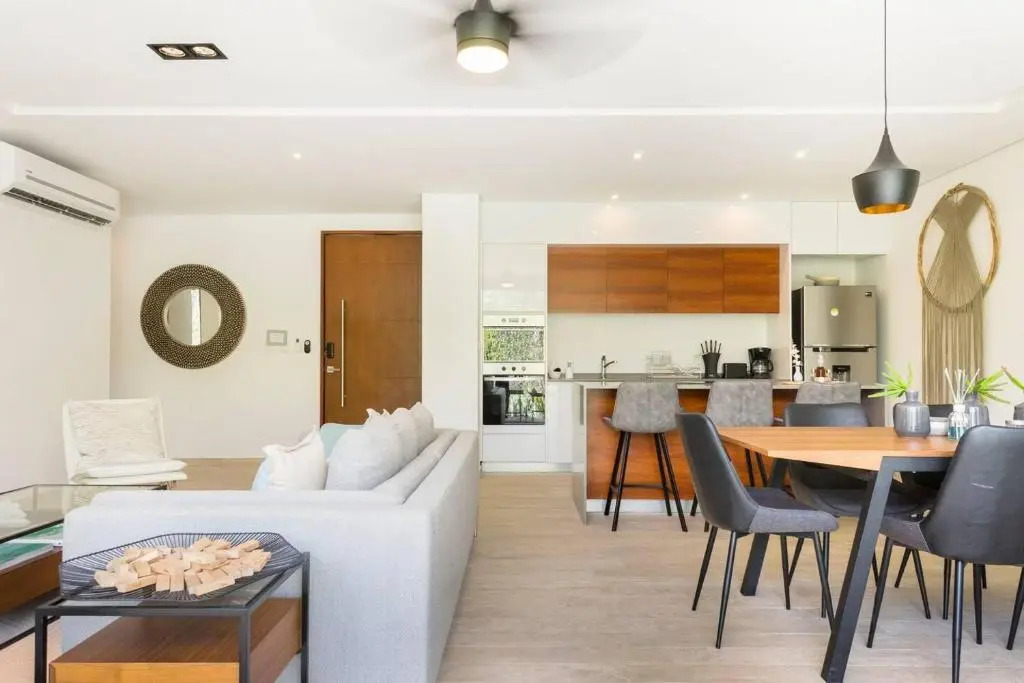 BÄAK- A205-Stylish 2BD with 360 infinity pool and sunset view WiFi