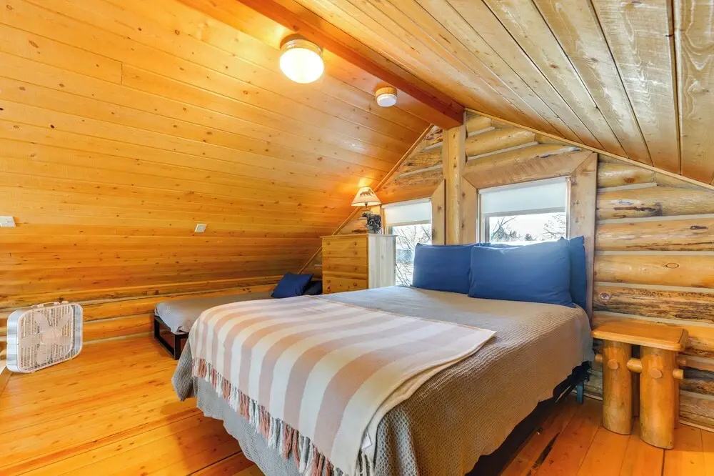 Jackson Condo w/ Fireplace < Half Mi to Snow King!