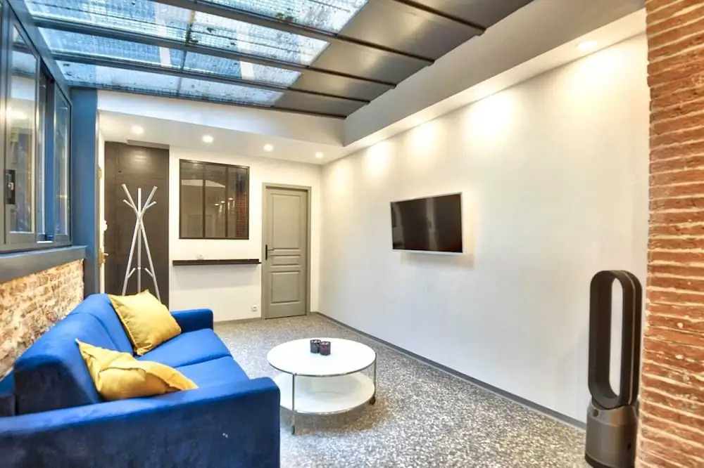 Villa Lafaille Apartment Hotel By J