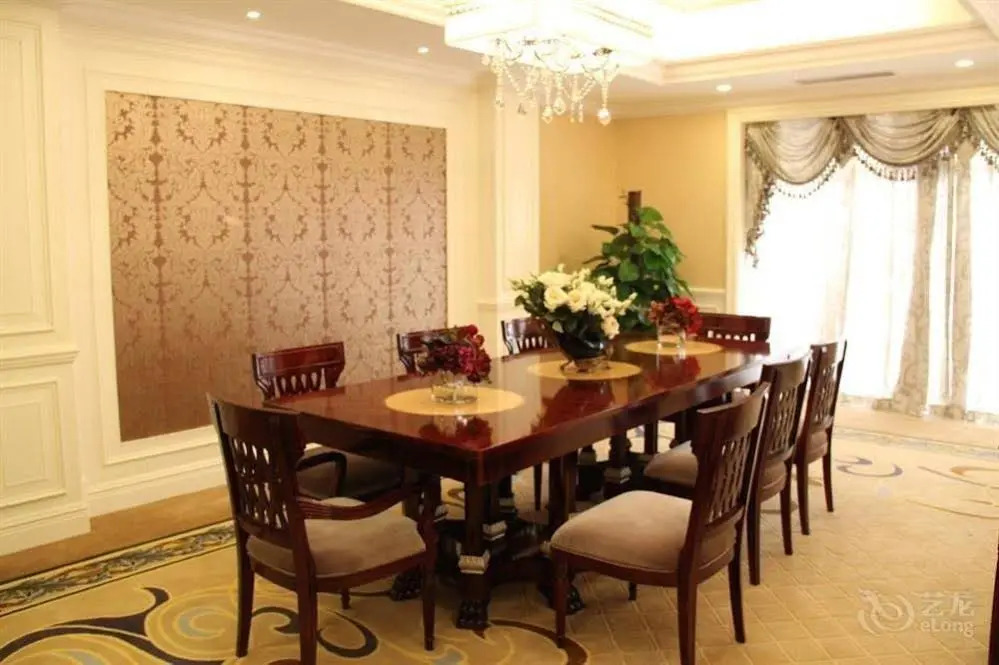 Country Garden Phoenix Hotel