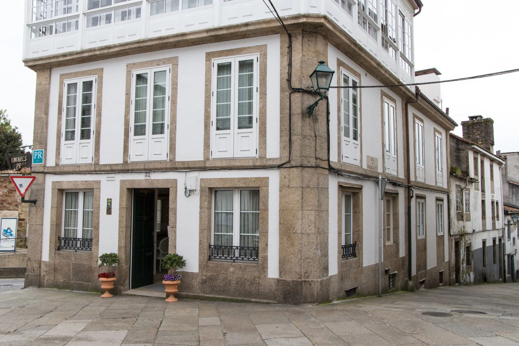 Linares Rooms Santiago