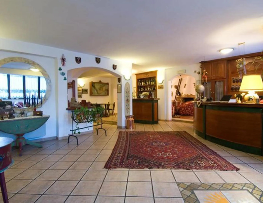 LH Albergo il Paradiso