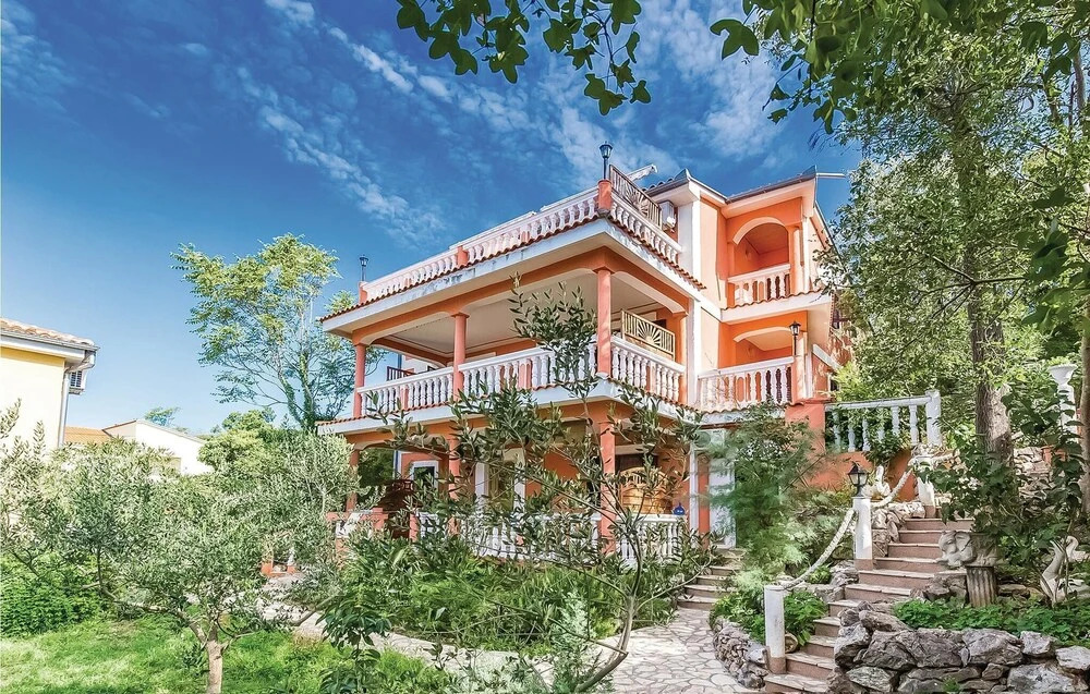 Stunning Home in Dramalj With Wifi and 1 Bedrooms