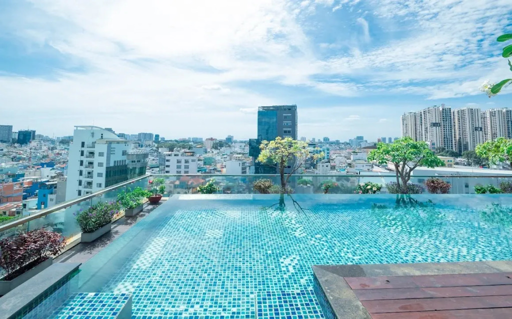 Lotus Saigon Hotel