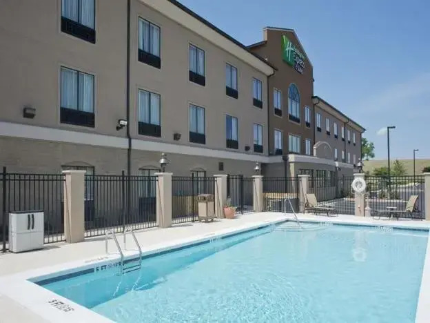 Holiday Inn Express Prattville South