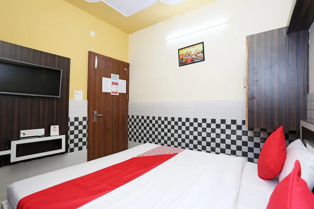 OYO 30451 Hotel Yaduvanshi