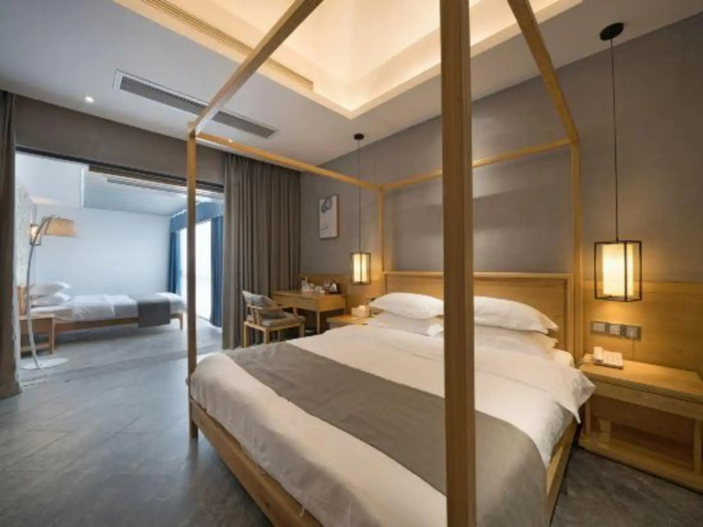 Yueming Xiaoyuan Hostel