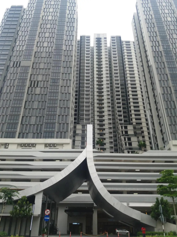 Ezzyhome Medini