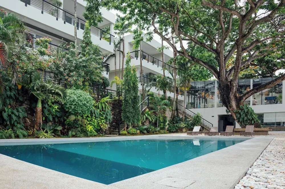 Acacia Resort and Dive Center