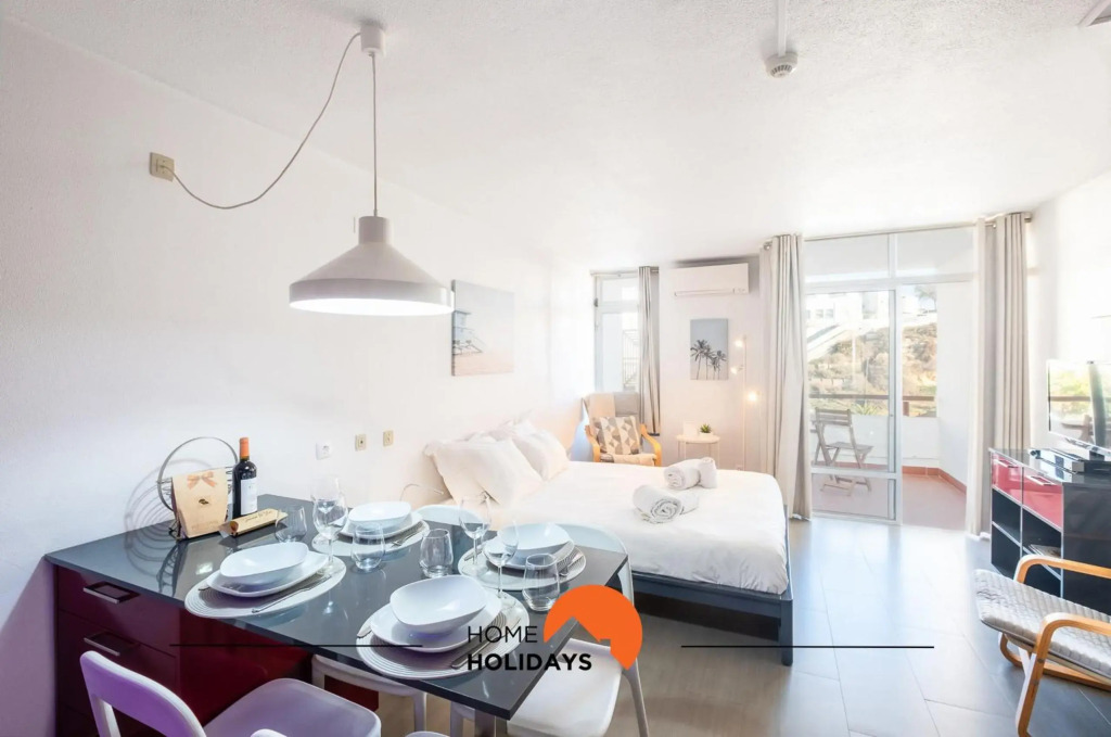 #070 Lovely Flat in the Heart of OldTown, Beach View